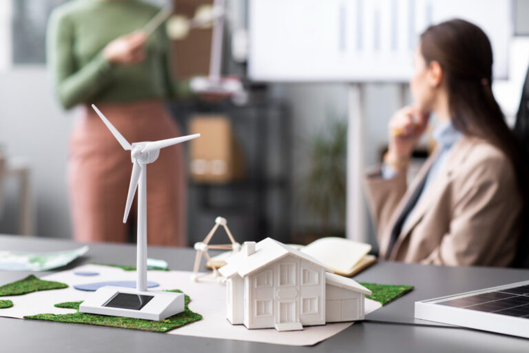 image représentent des maquette de maison et éolienne pour la page web de Certificat d'économie d'énergie éco responsable du site c2e écologie